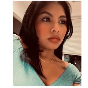 Meet your Posher, Yaneth